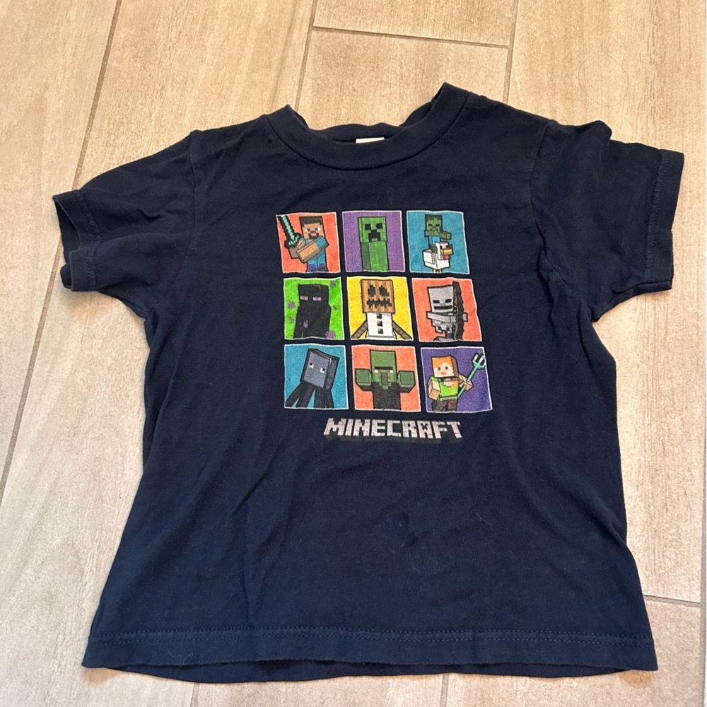Kids navy blue Minecraft T-Shirt size XS